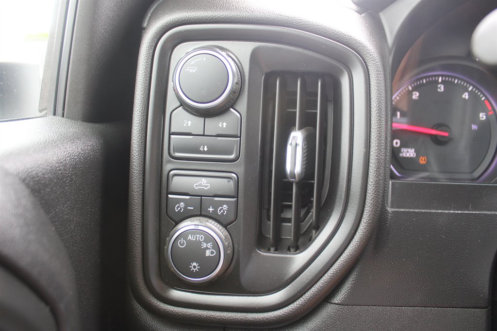 2020 Chevrolet Silverado 2500 - $35,995