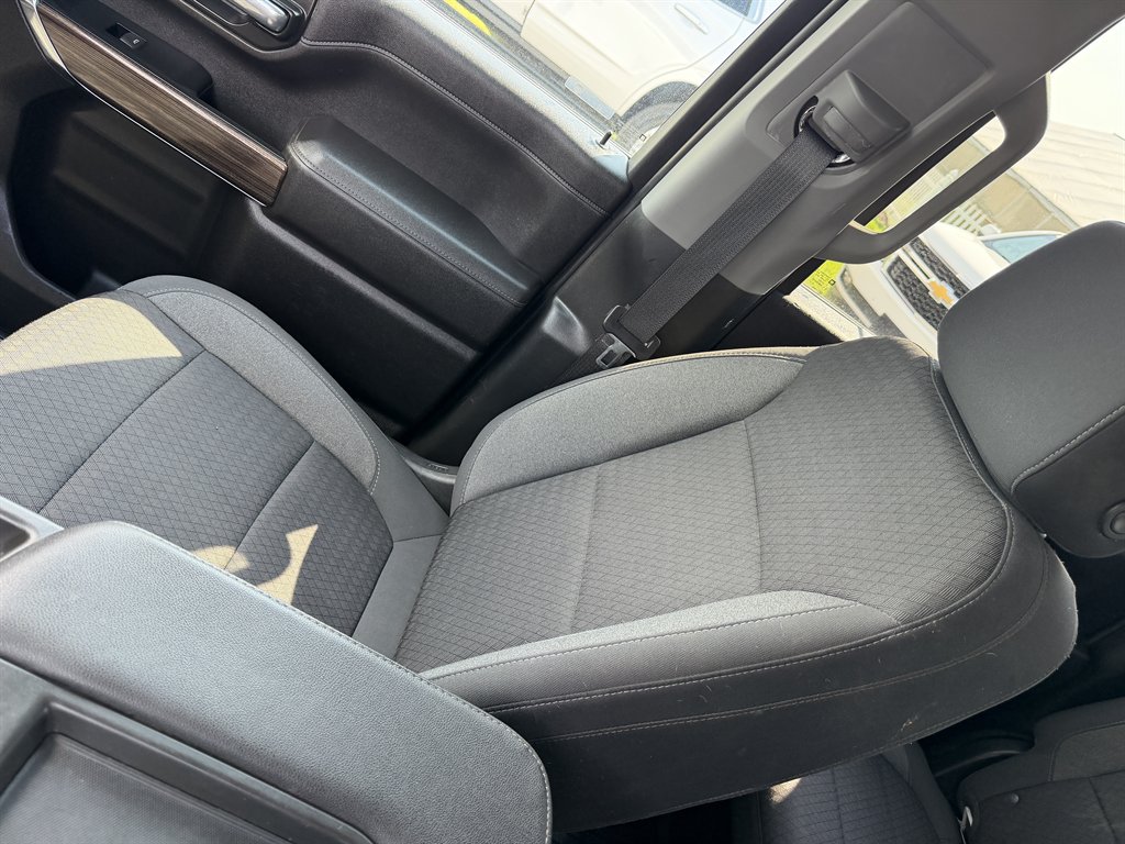 2023 Chevrolet Silverado Hd - $48,995