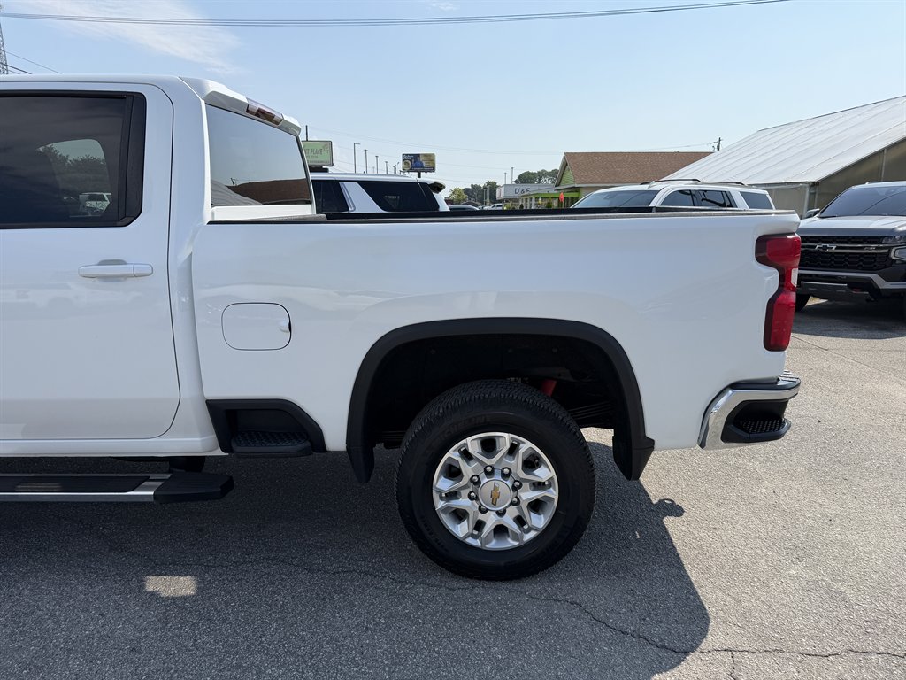 2023 Chevrolet Silverado Hd - $48,995