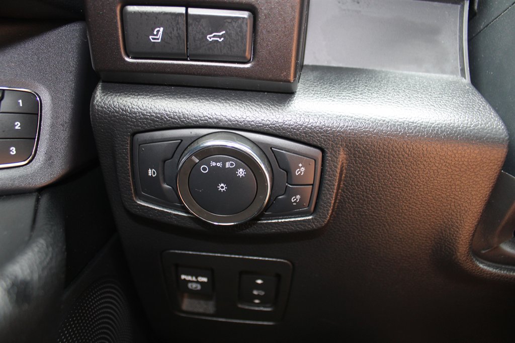 2021 Ford Expedition - $39,995