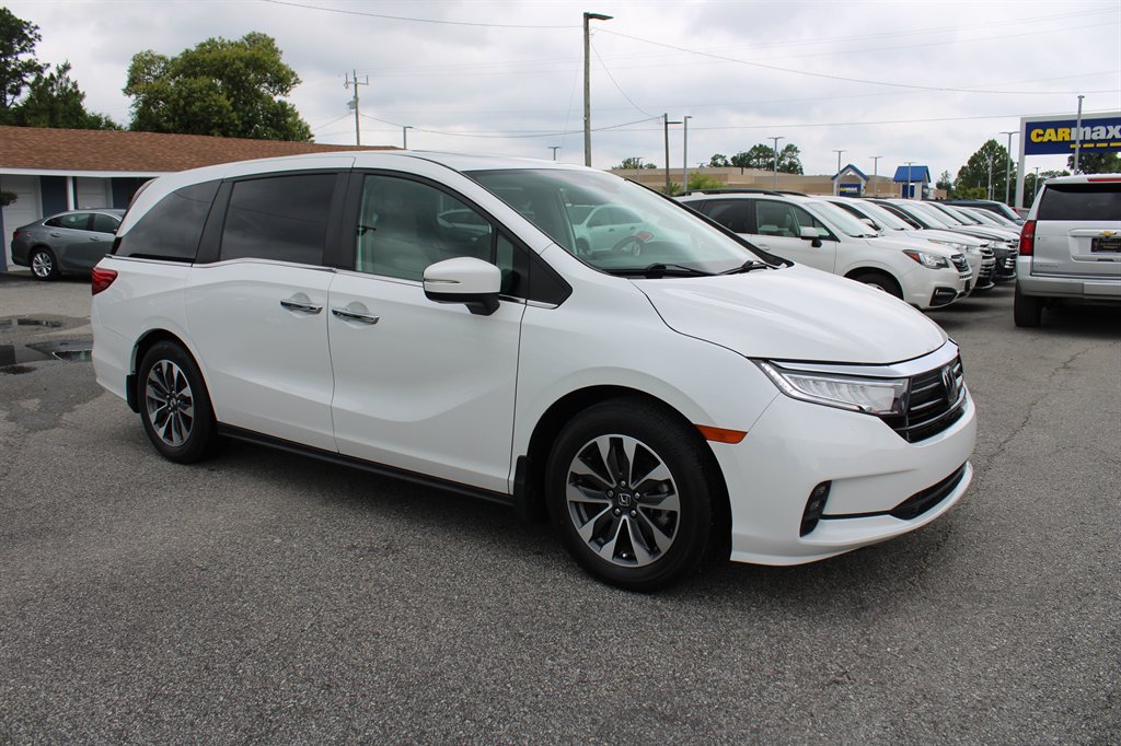 2023 Honda Odyssey - $41,995