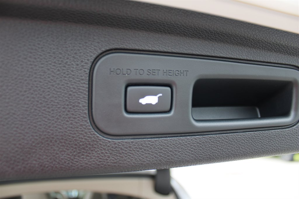 2023 Honda Odyssey - $41,995