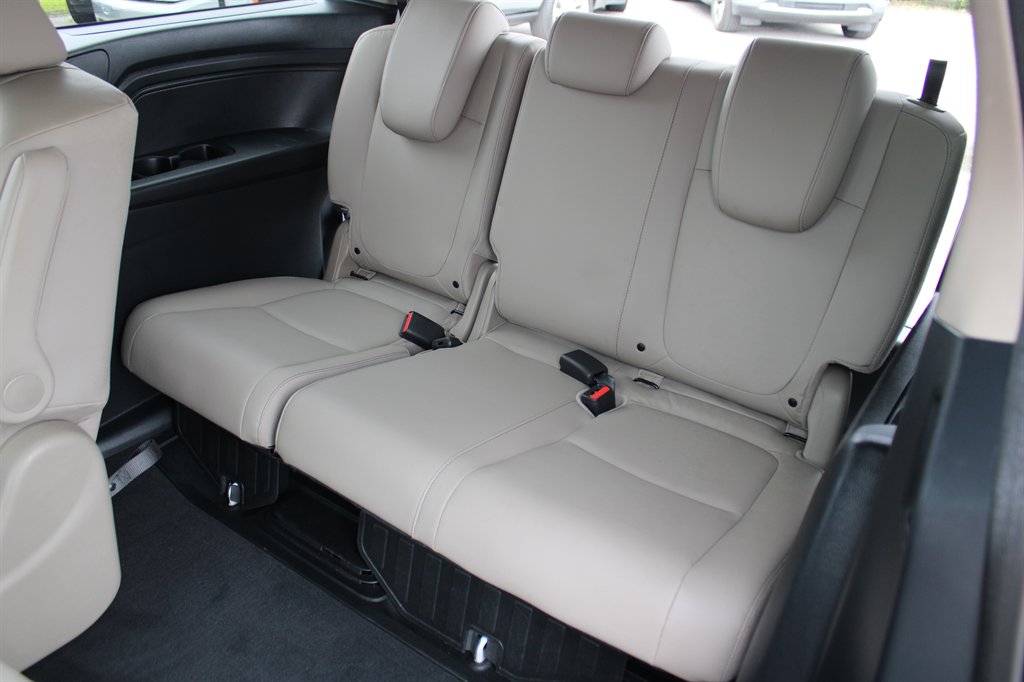 2023 Honda Odyssey - $41,995