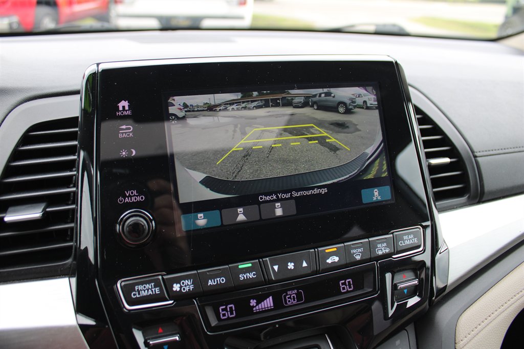 2023 Honda Odyssey - $41,995