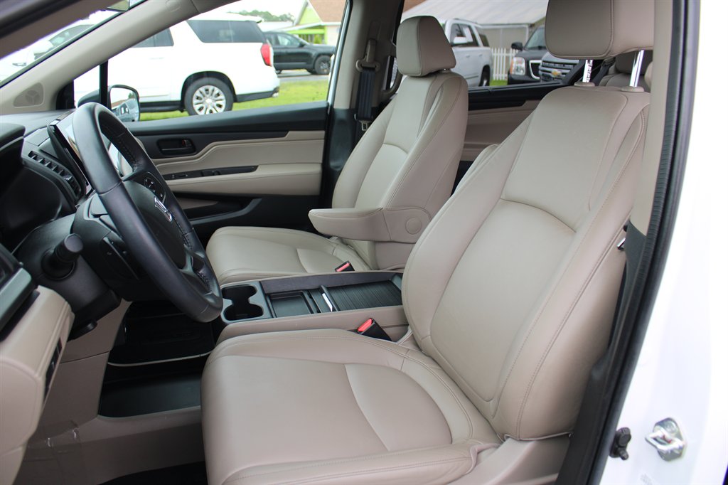 2023 Honda Odyssey - $41,995