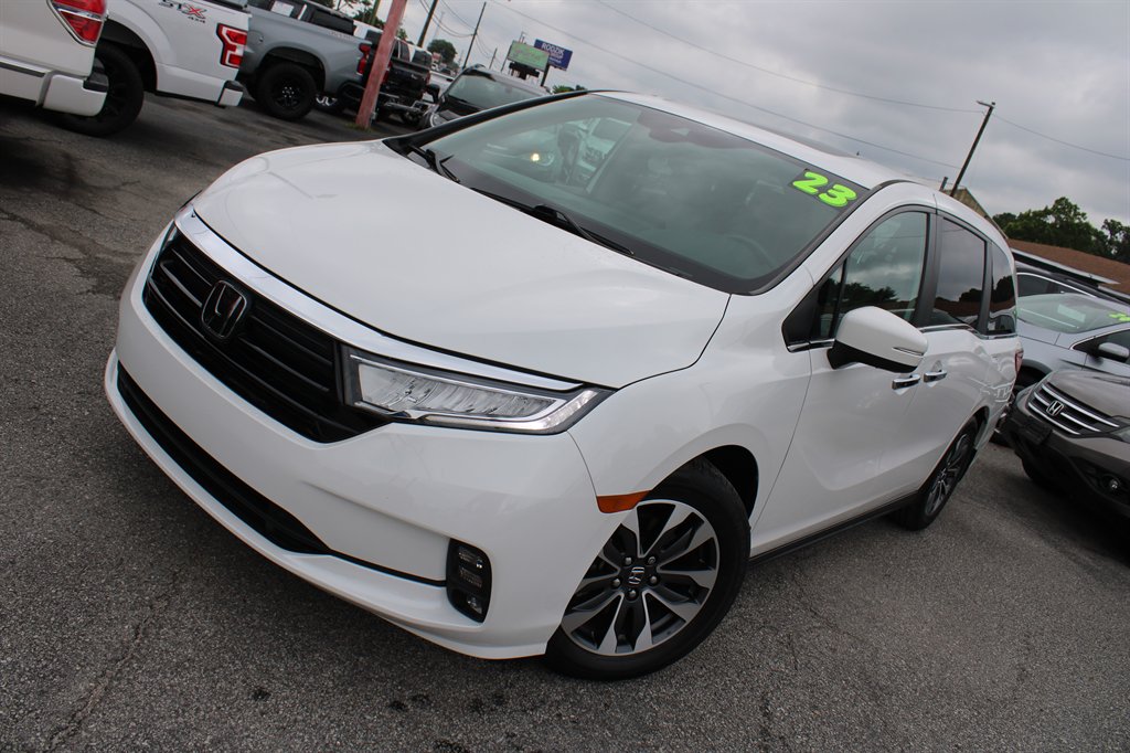 2023 Honda Odyssey - $41,995