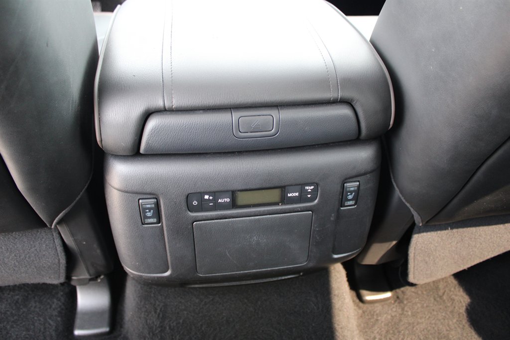 2022 Nissan Armada - $27,995