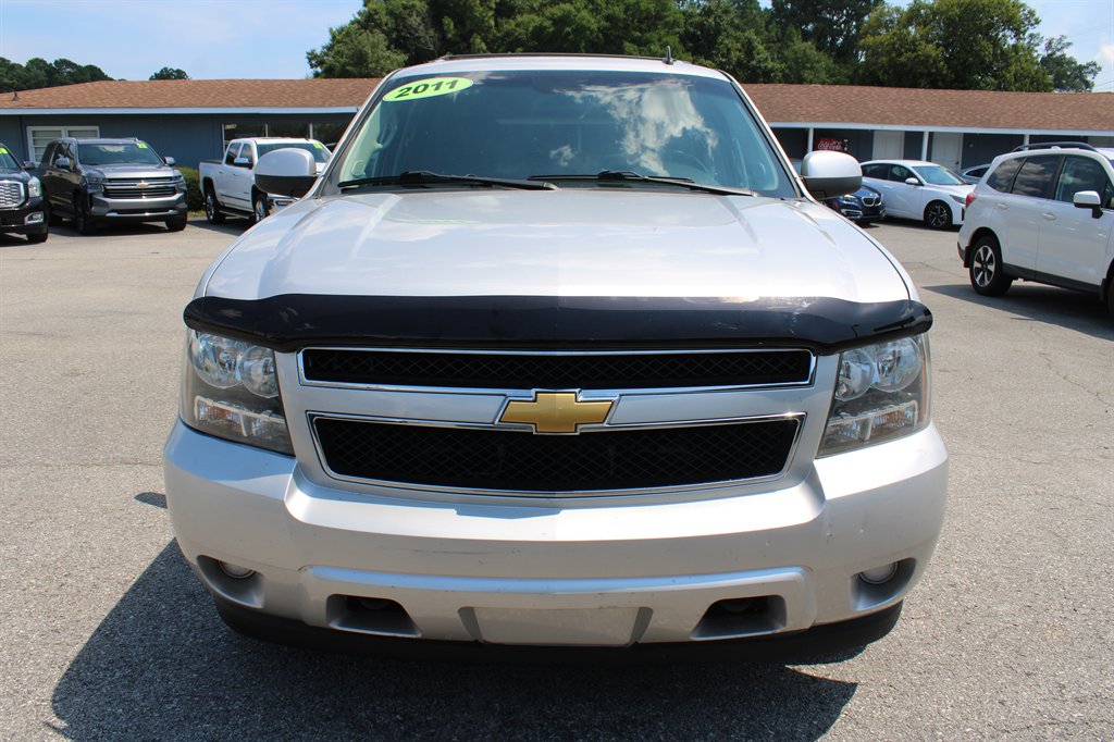 2011 Chevrolet Suburban - $13,995