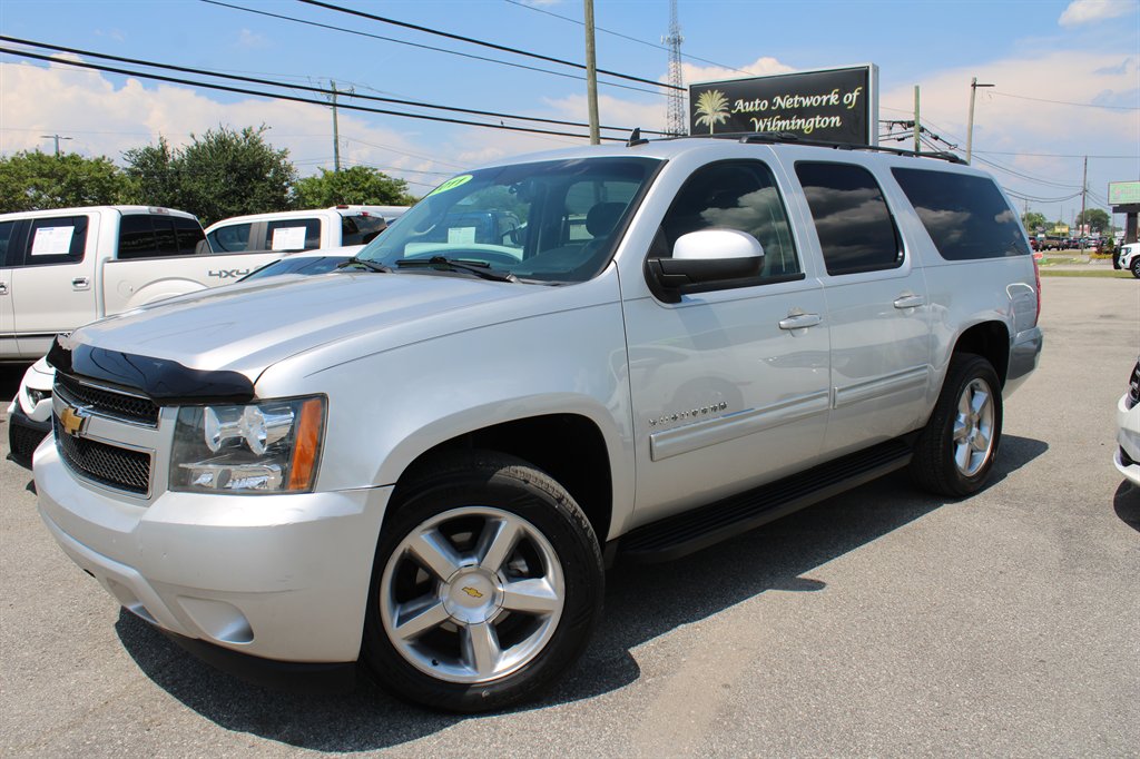 2011 Chevrolet Suburban - $13,995