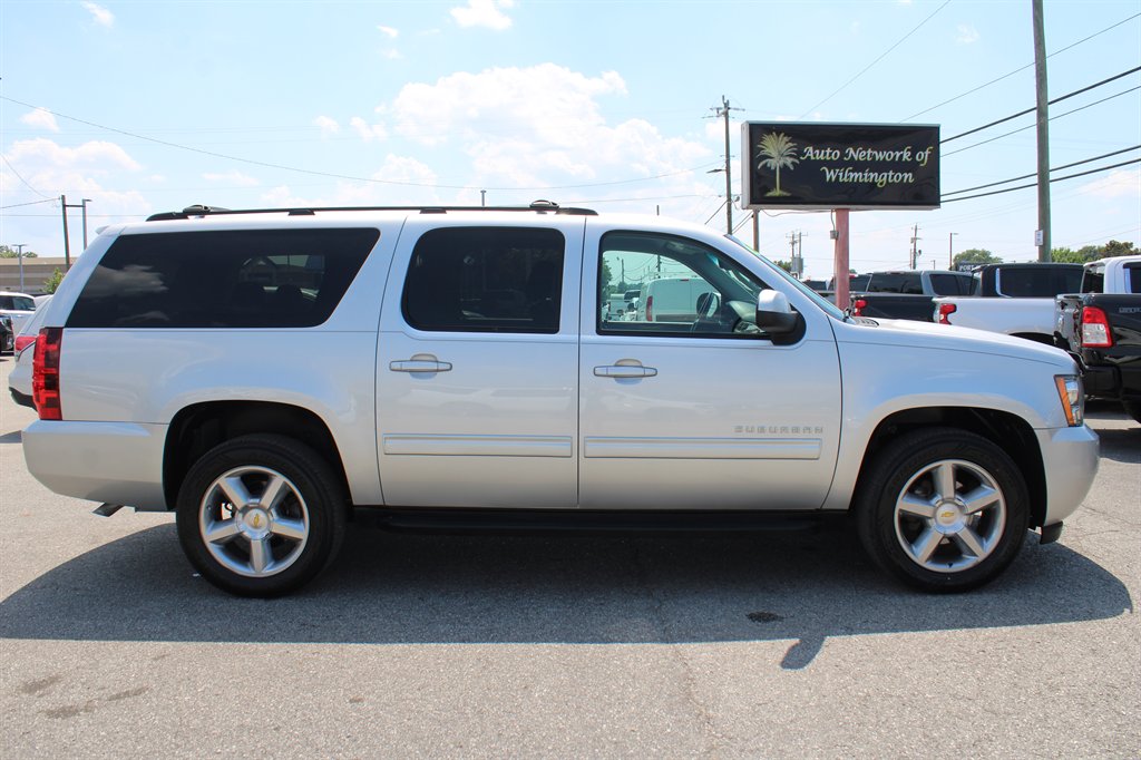 2011 Chevrolet Suburban - $13,995