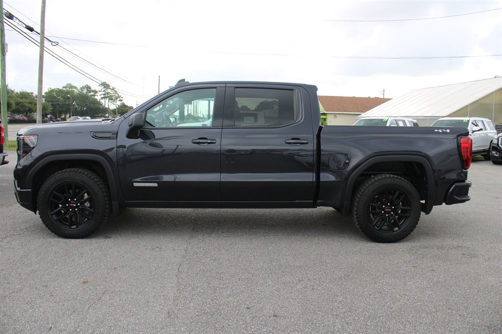 2022 GMC Sierra - $39,995