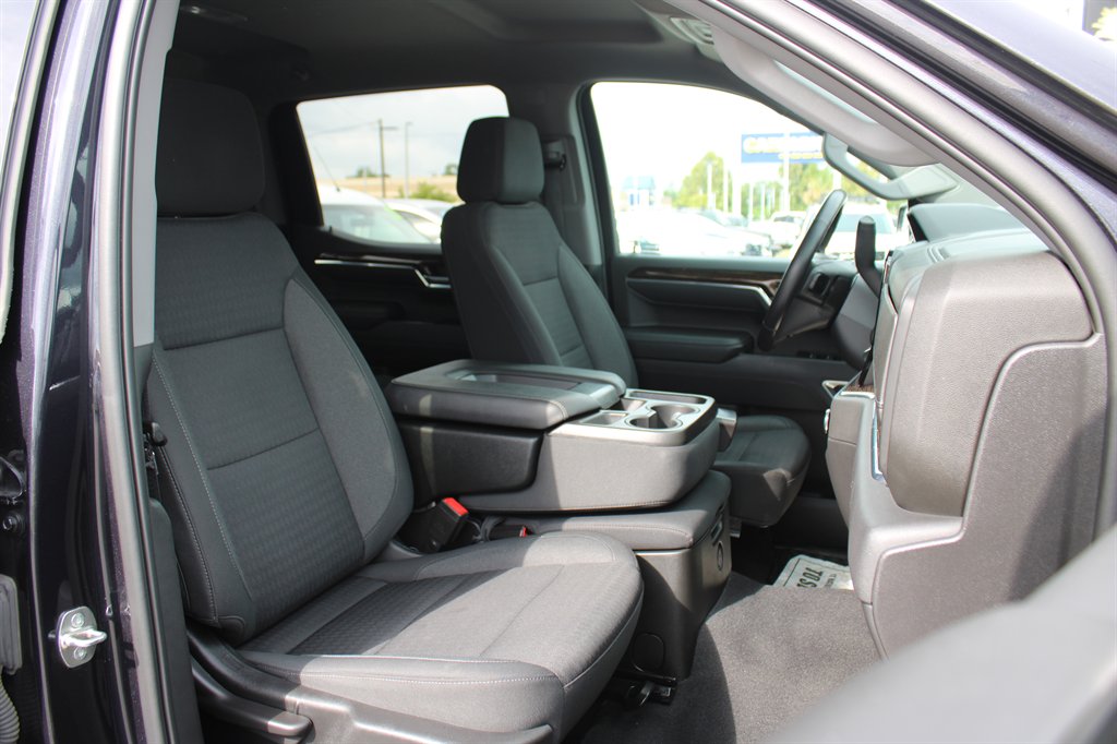 2022 GMC Sierra - $39,995
