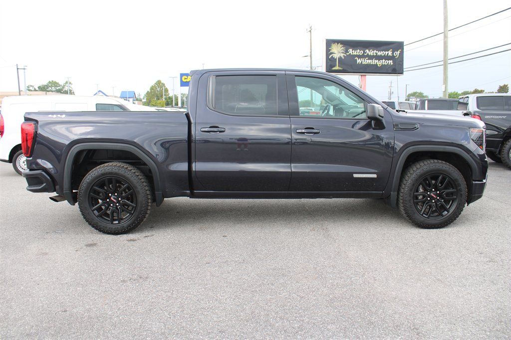 2022 GMC Sierra - $39,995