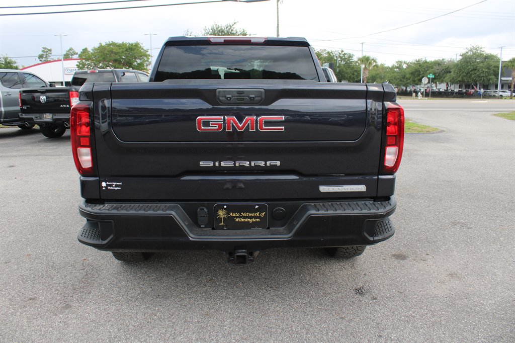 2022 GMC Sierra - $39,995