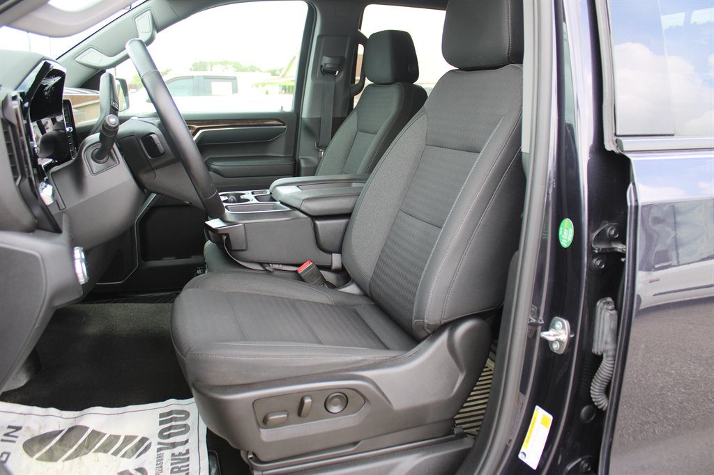 2022 GMC Sierra - $39,995