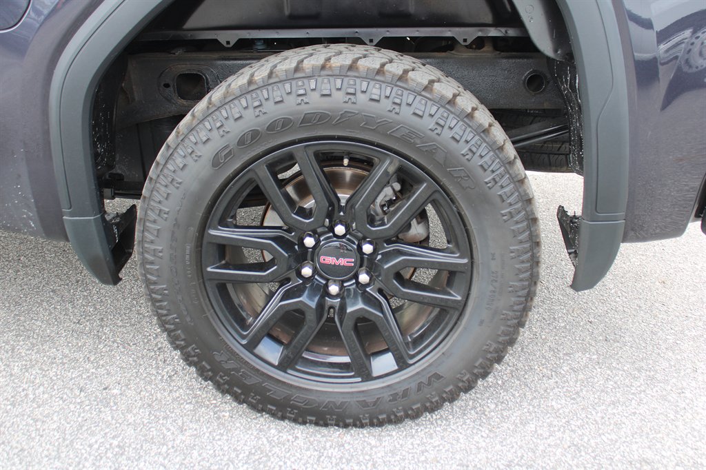 2022 GMC Sierra - $39,995
