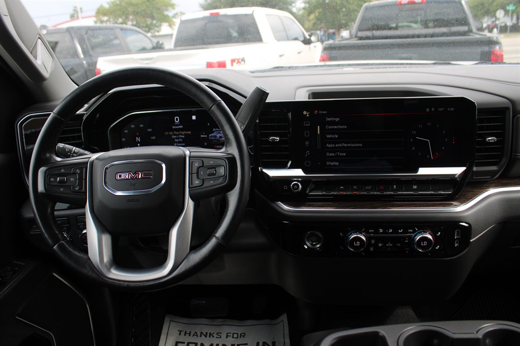 2022 GMC Sierra - $39,995