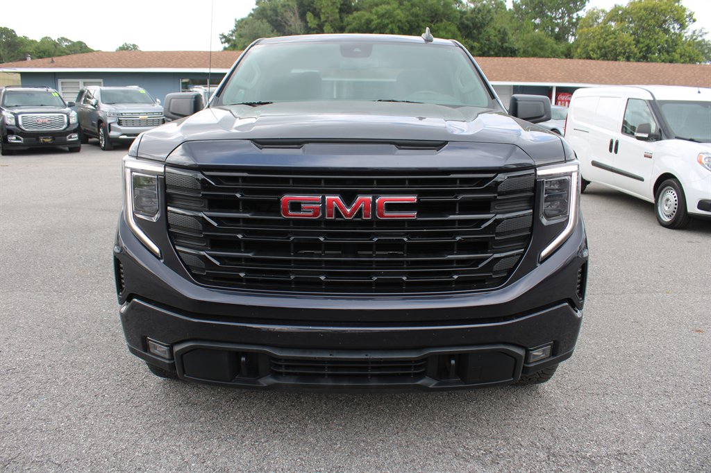 2022 GMC Sierra - $39,995