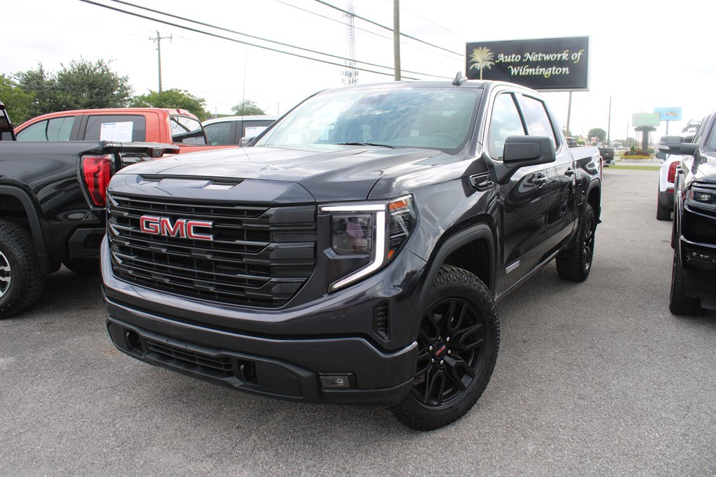 2022 GMC Sierra - $39,995