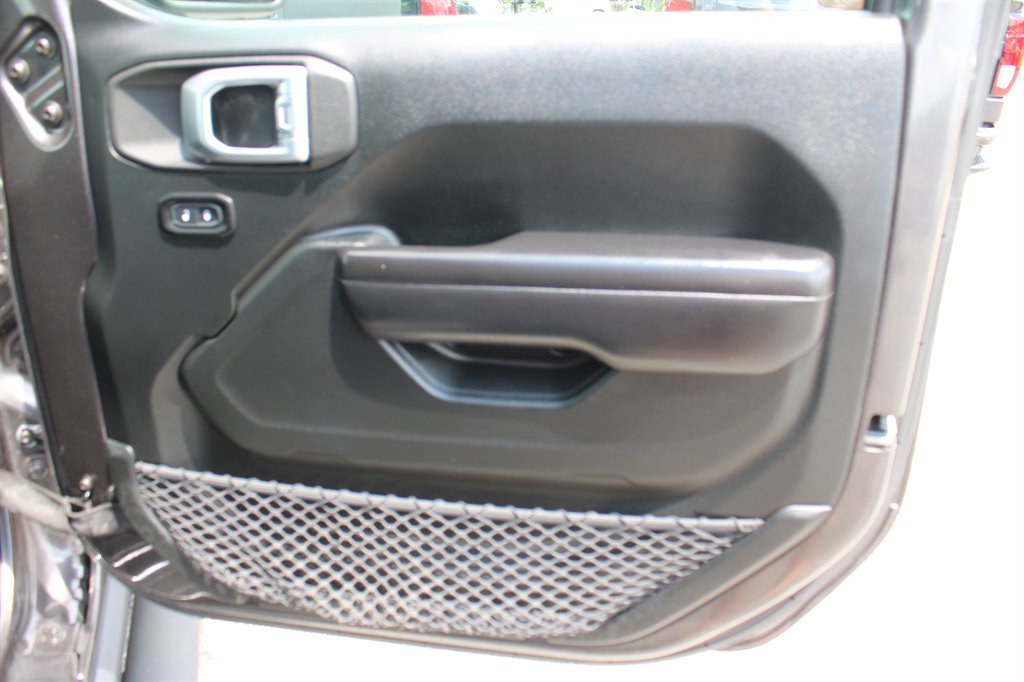 2020 Jeep Gladiator - $36,995