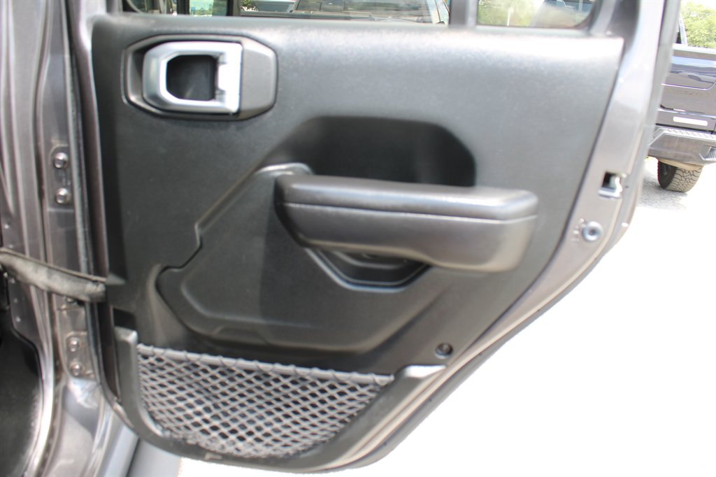 2020 Jeep Gladiator - $36,995