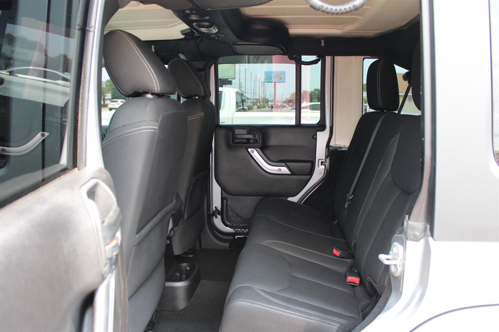 2015 Jeep Wrangler - $23,995