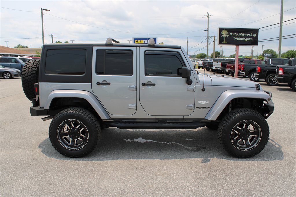 2015 Jeep Wrangler - $23,995