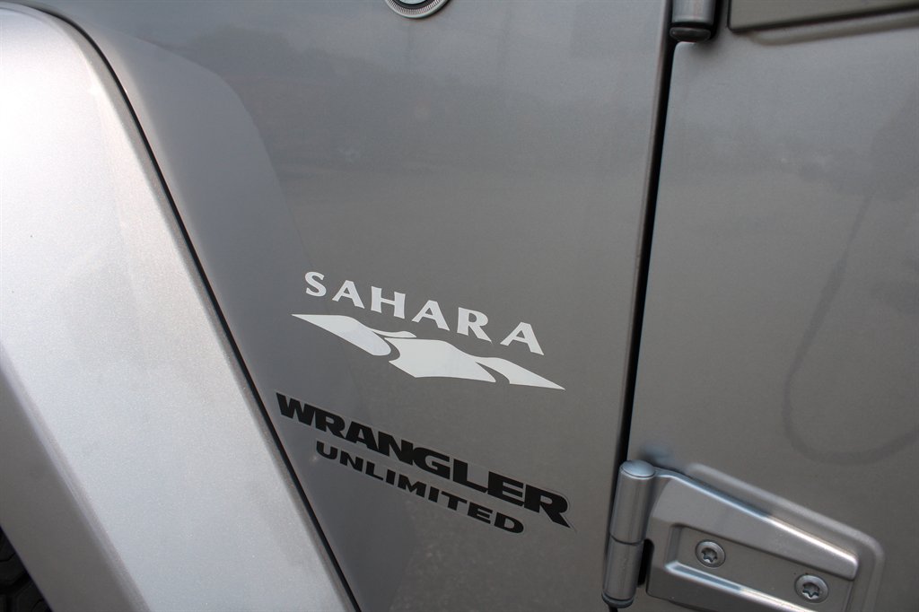 2015 Jeep Wrangler - $23,995