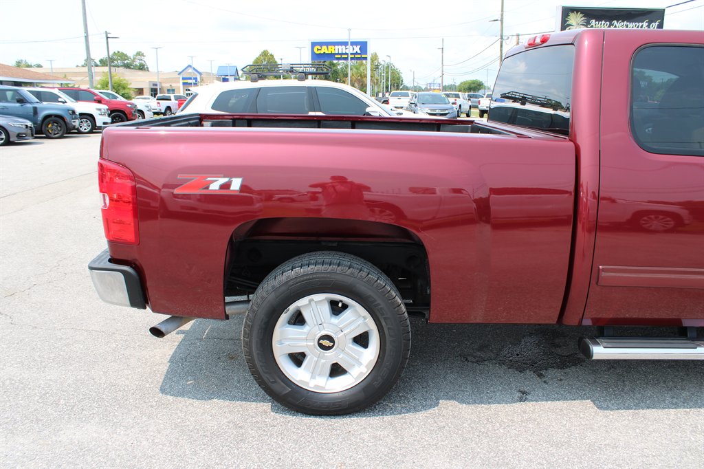 2013 Chevrolet Silverado - $16,995