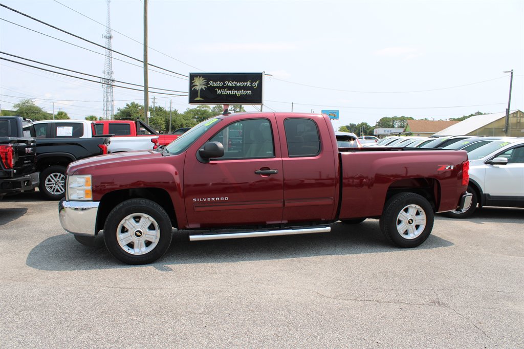 2013 Chevrolet Silverado - $16,995