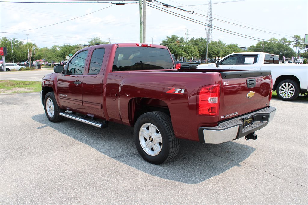 2013 Chevrolet Silverado - $16,995