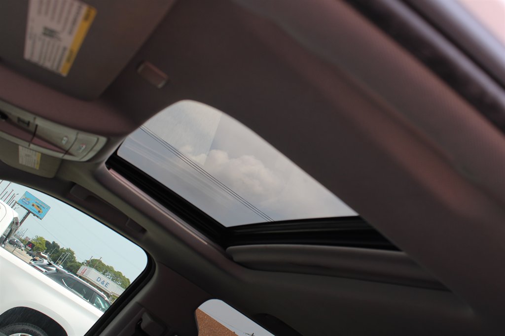 2020 Chevrolet Tahoe - $28,995