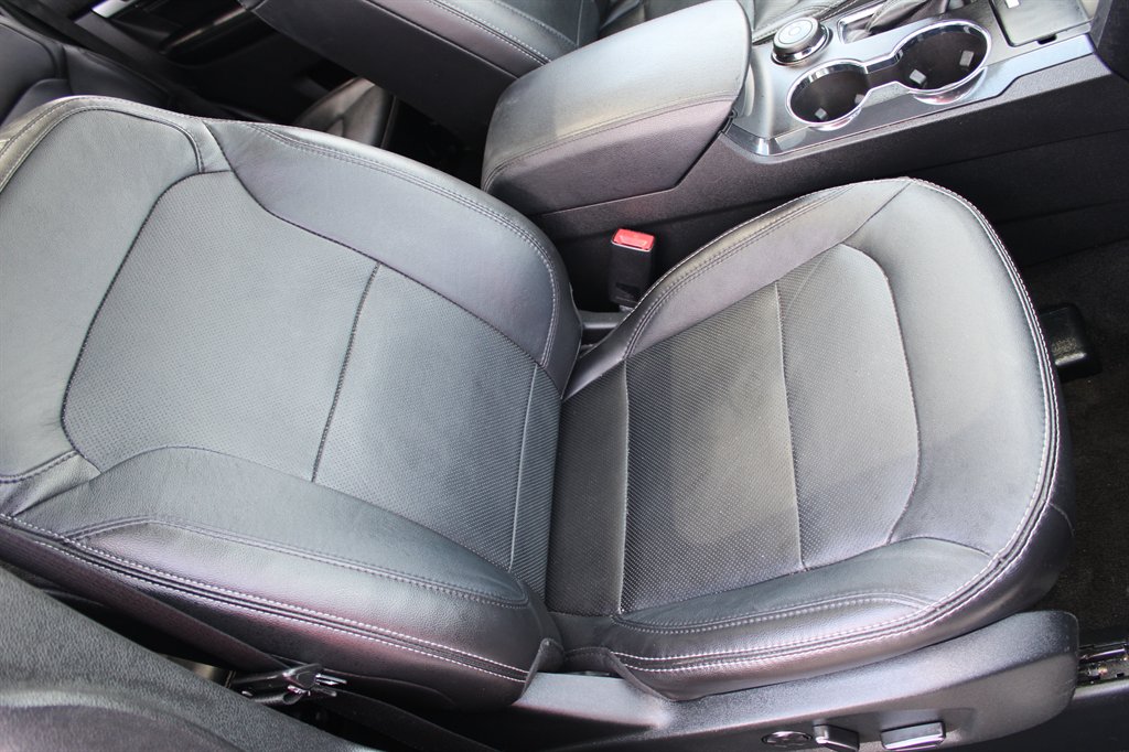 2018 Ford Explorer - $18,995