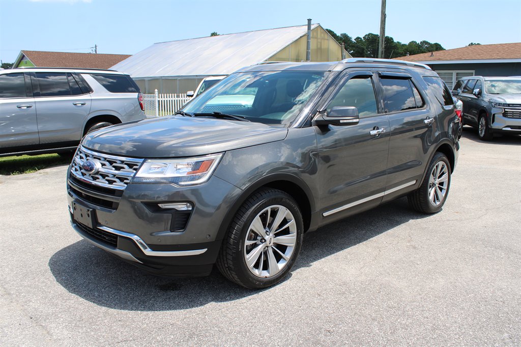 2018 Ford Explorer - $18,995
