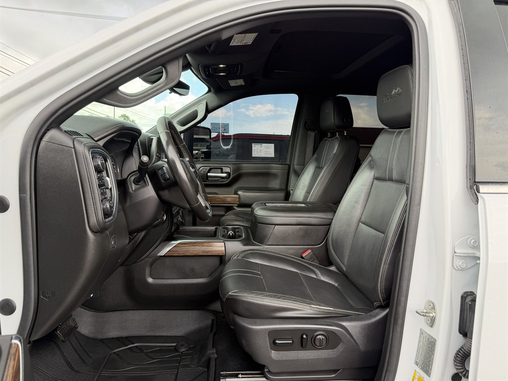 2020 Chevrolet Silverado - $46,995