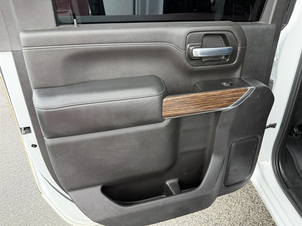 2020 Chevrolet Silverado - $46,995