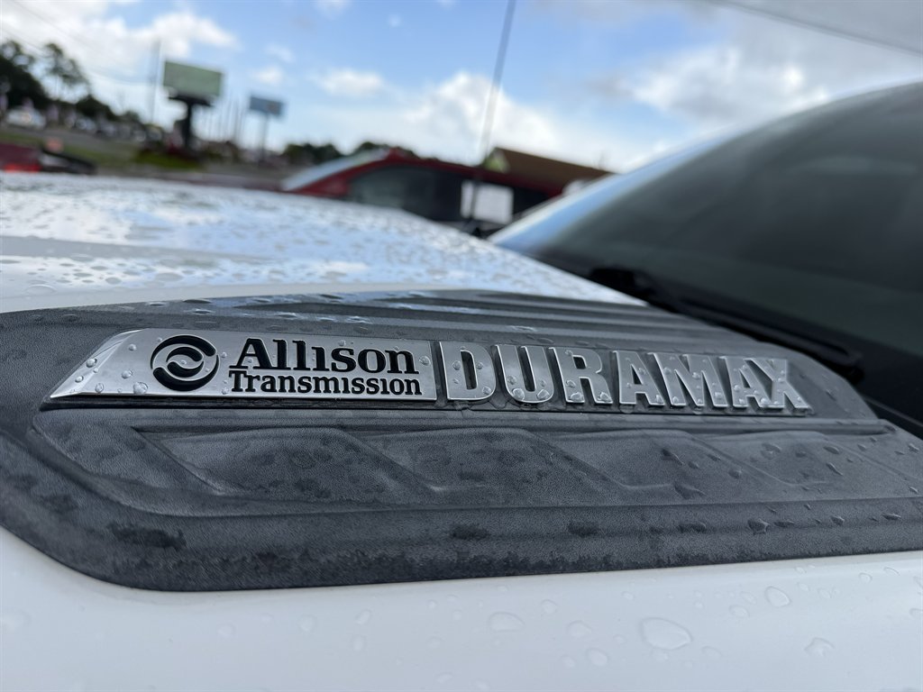 2020 Chevrolet Silverado - $46,995