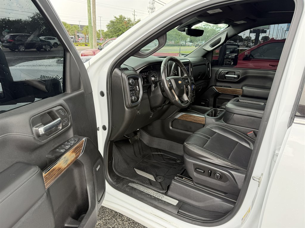 2020 Chevrolet Silverado - $46,995