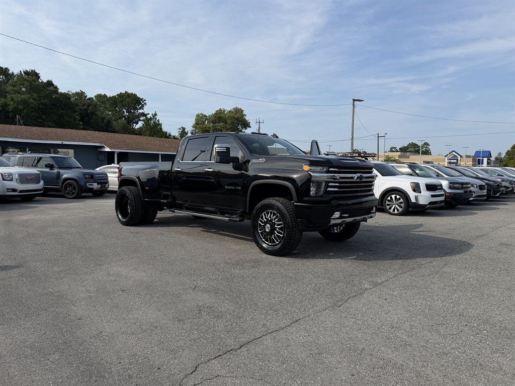 2020 Chevrolet Silverado - $48,995