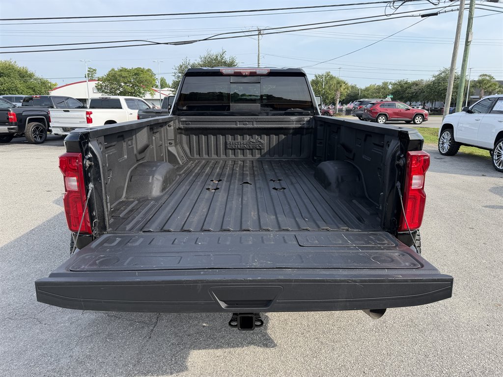 2020 Chevrolet Silverado - $48,995