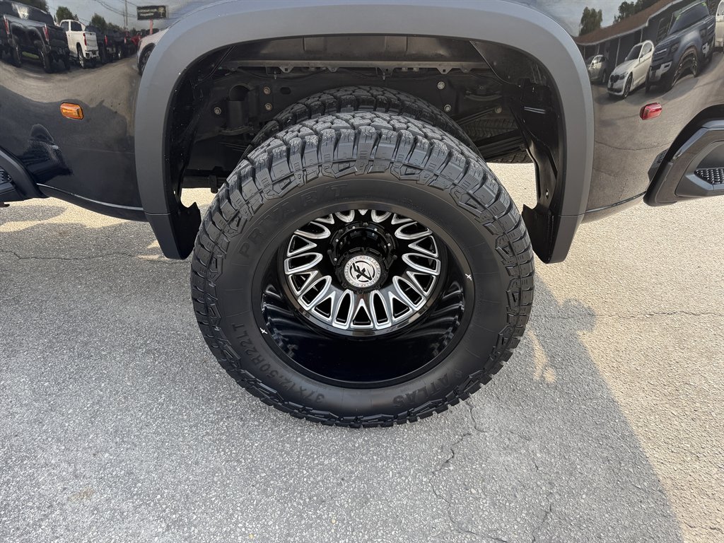 2020 Chevrolet Silverado - $48,995