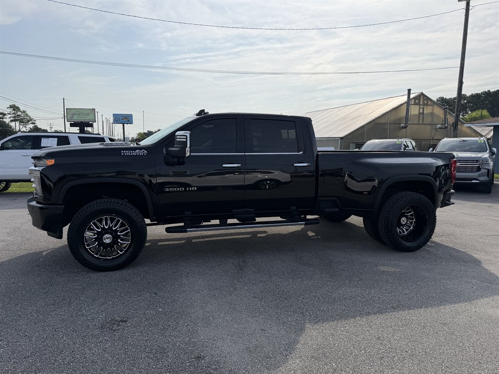 2020 Chevrolet Silverado - $48,995