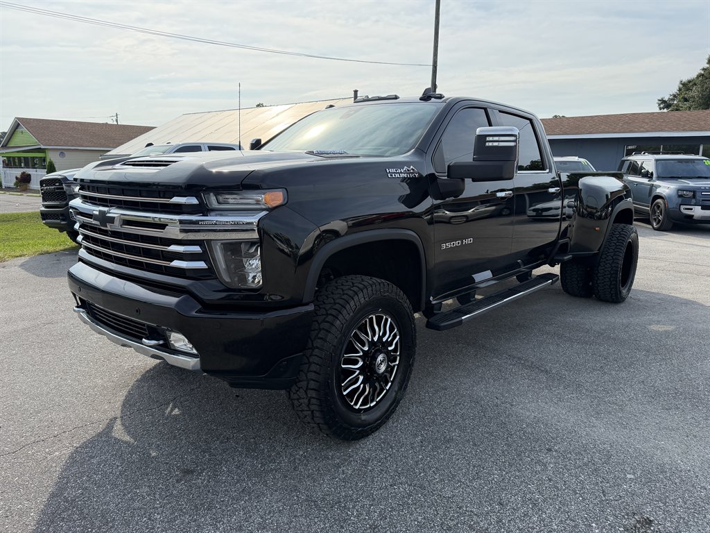 2020 Chevrolet Silverado - $48,995