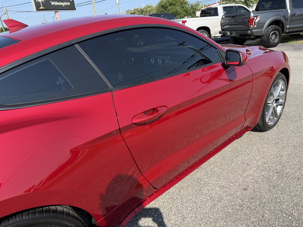 2021 Ford Mustang - $29,995