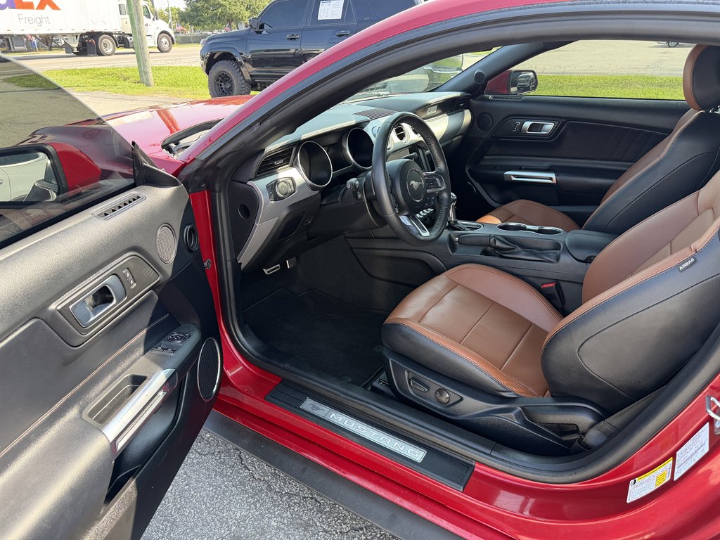 2021 Ford Mustang - $29,995