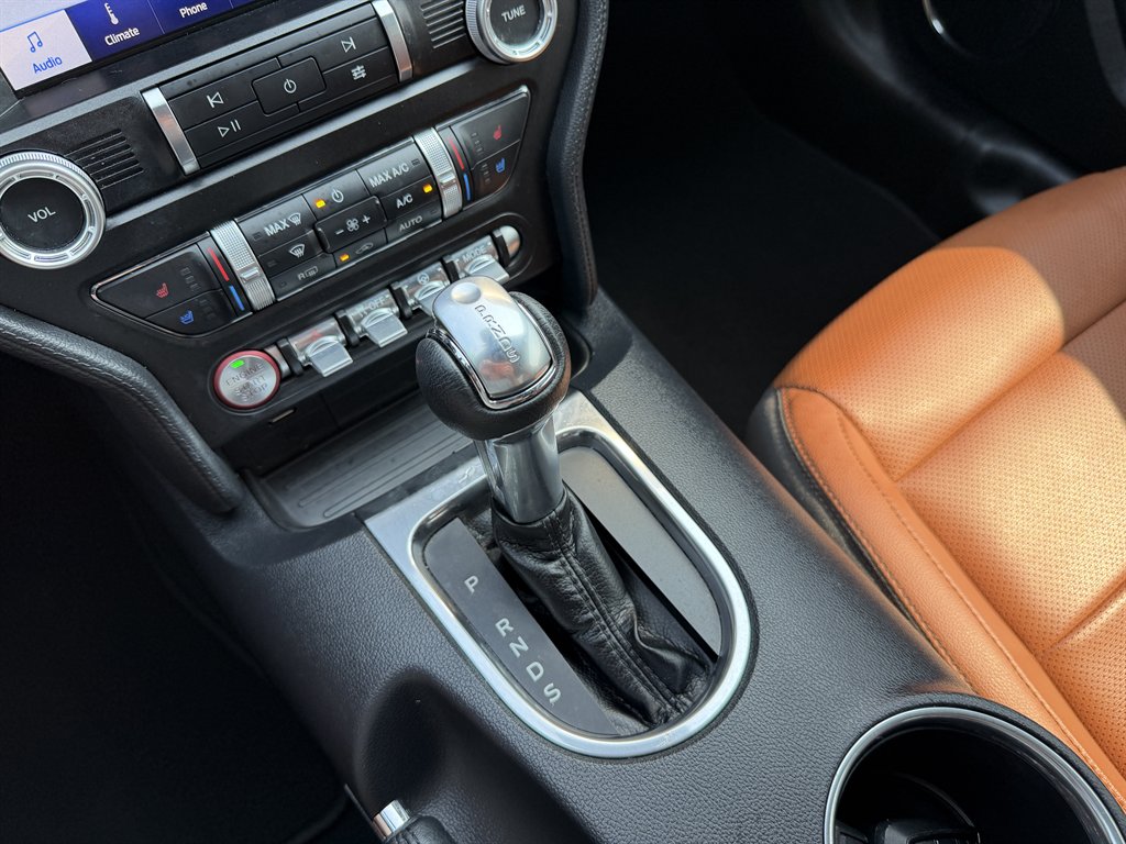 2021 Ford Mustang - $29,995