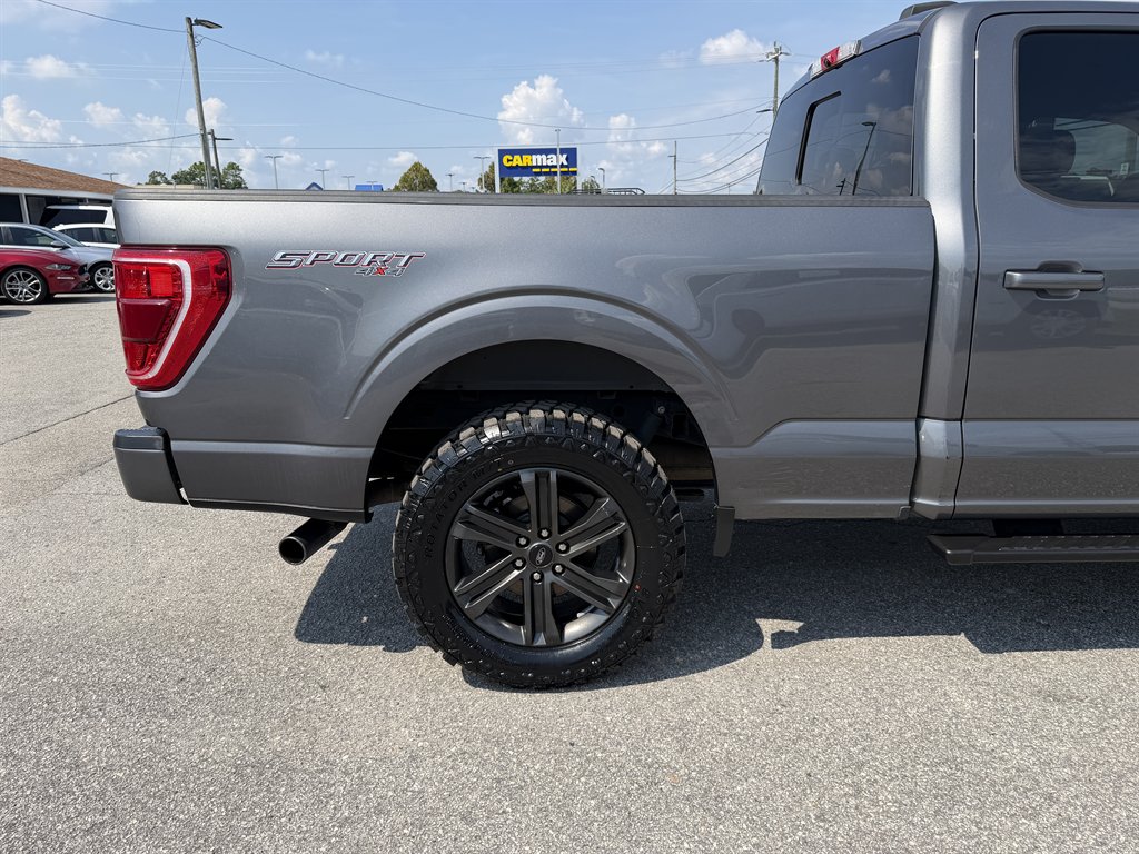 2021 Ford F-150 - $38,995