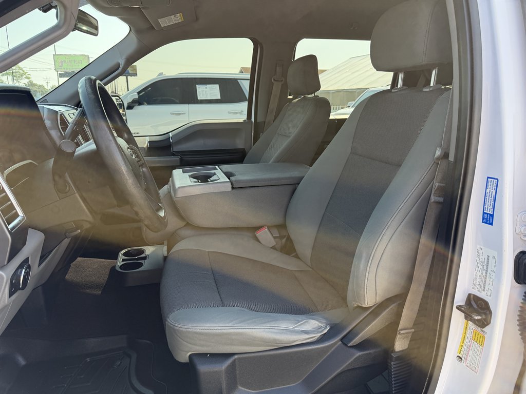 2016 Ford F-150 - $21,995