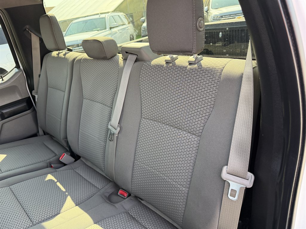 2016 Ford F-150 - $21,995