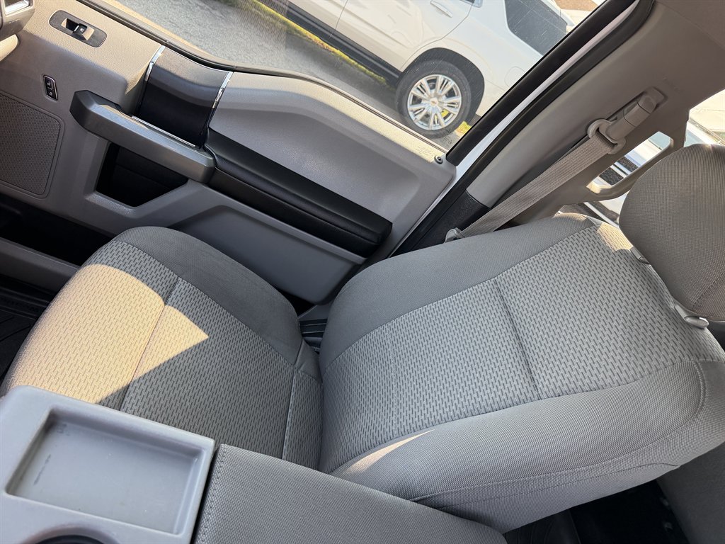 2016 Ford F-150 - $21,995